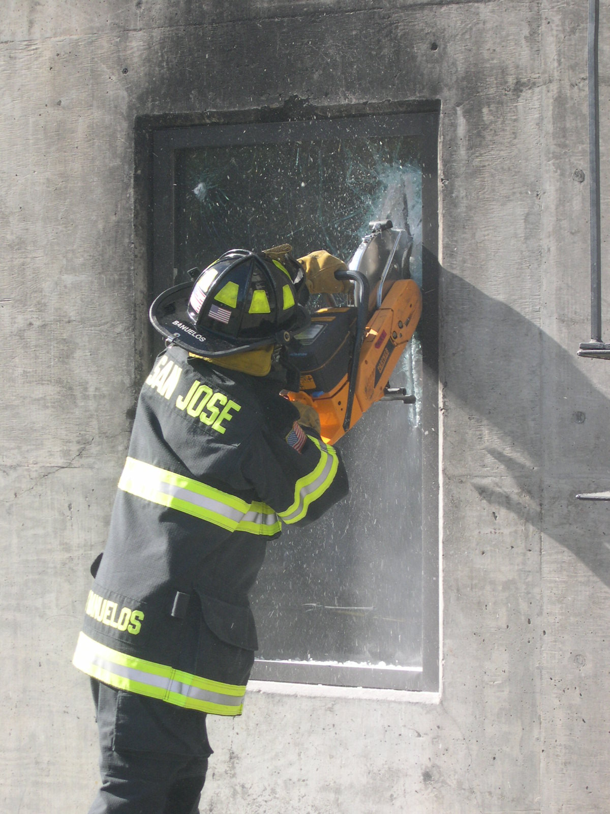 1996 GlassLock blast test window 9